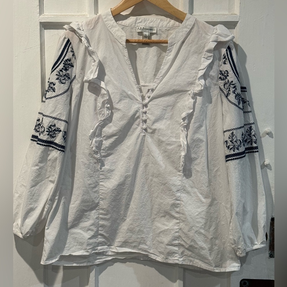Neiman Marcus White Blouse with Navy Embroidery - Picture 1 of 4